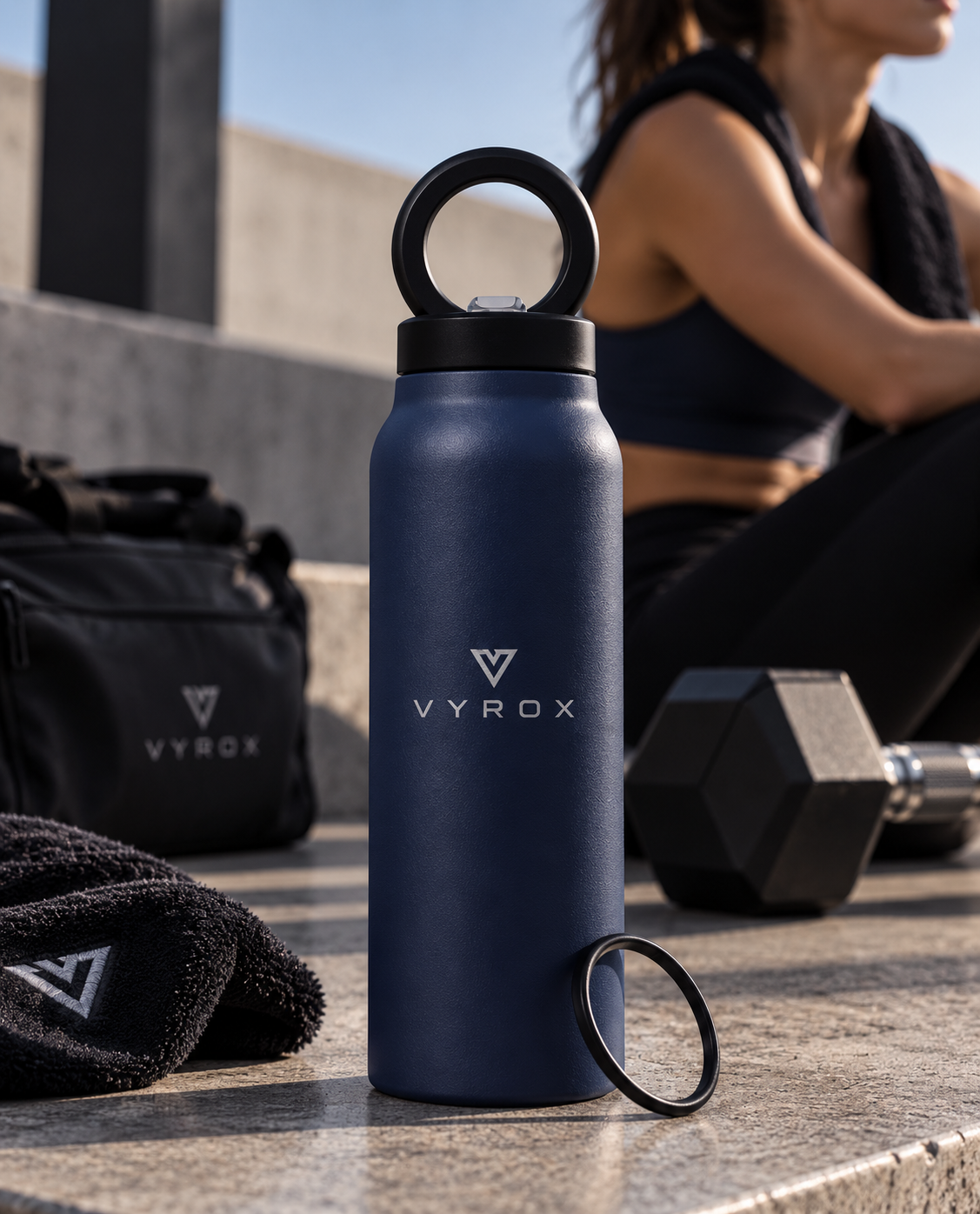VYROX MagBottle™ – Botella Magnética con Soporte para Móvil